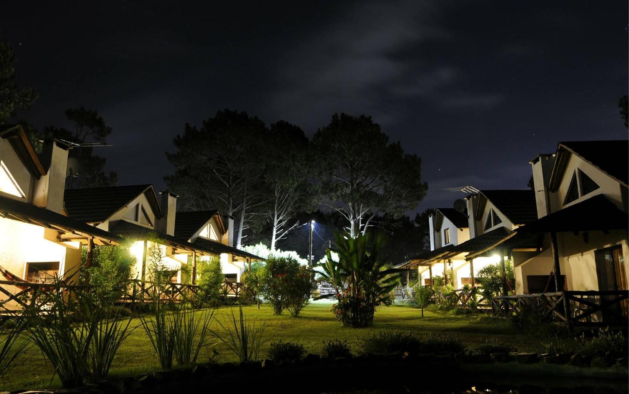 Bungalows Punta Colorada Piriapolis Bagian luar foto
