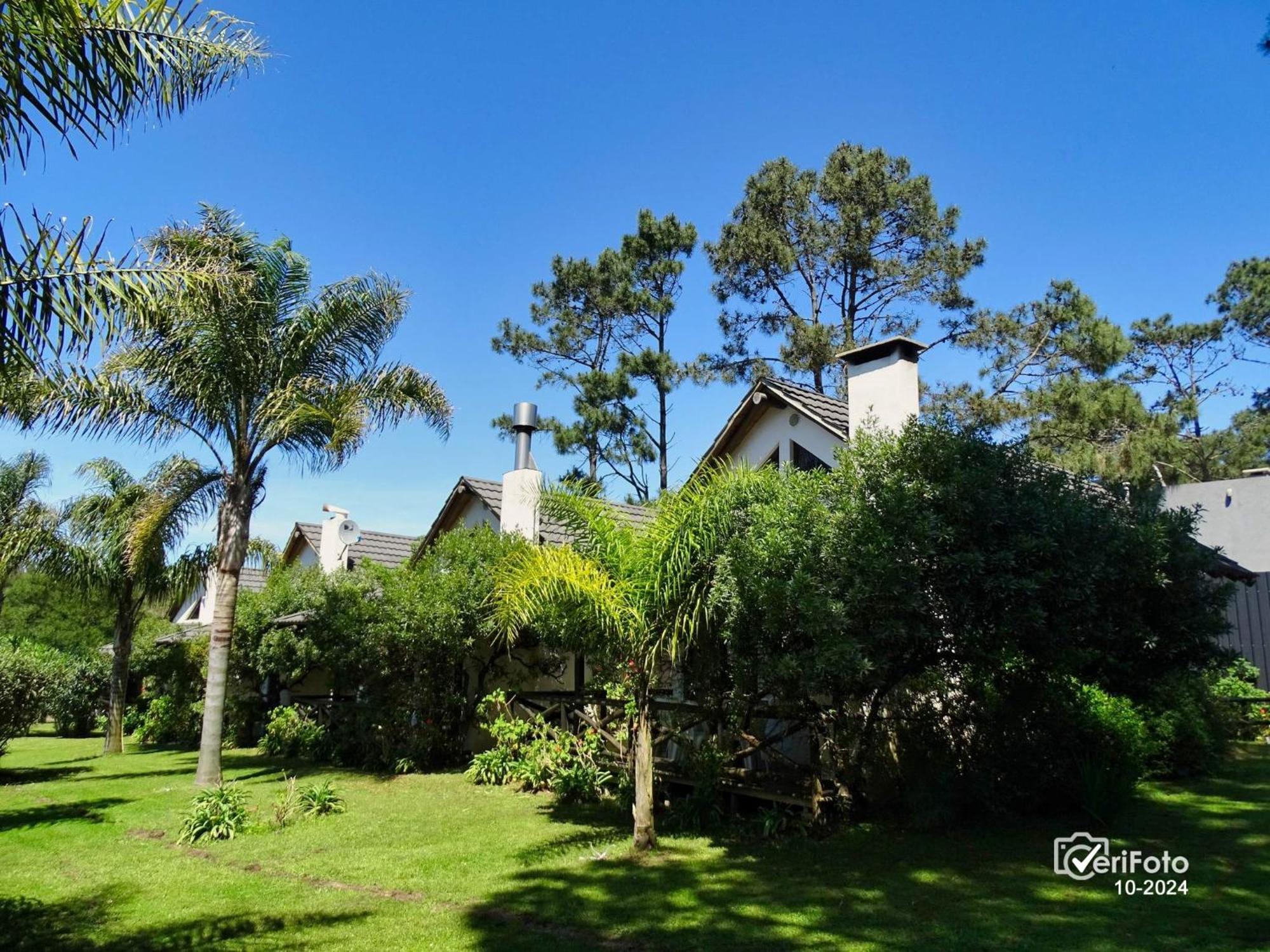 Bungalows Punta Colorada Piriapolis Bagian luar foto